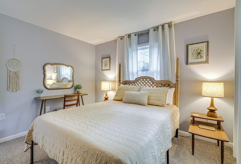 Tobyhanna Home W/ Fire Pit ~ 15 Mi To Ski Resort!