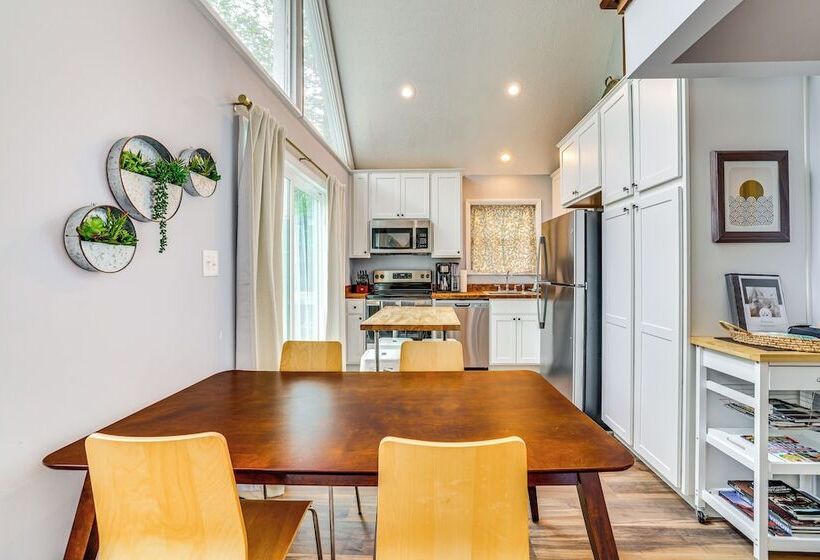 Tobyhanna Home W/ Fire Pit ~ 15 Mi To Ski Resort!