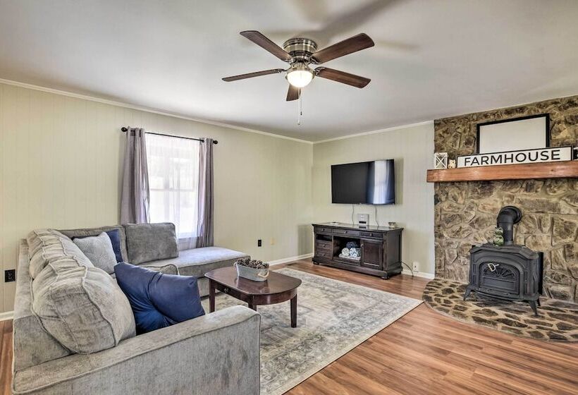 Tranquil Country Retreat Close To Greenville!