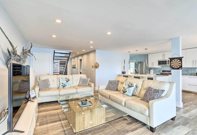 Treasure Island Gem W/ Dock: Walk To Beach