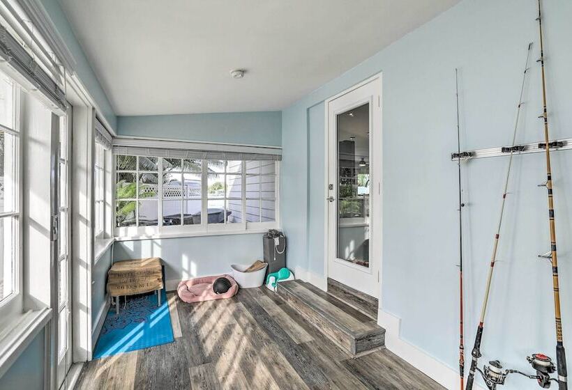 Treasure Island Gem W/ Dock: Walk To Beach