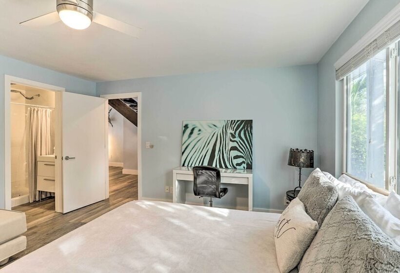 Treasure Island Gem W/ Dock: Walk To Beach