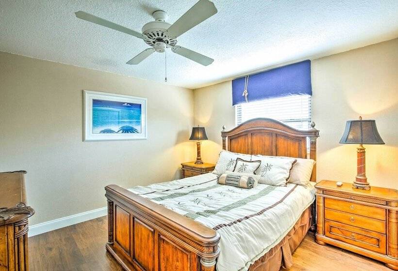 Tropical Apollo Beach House W/ Pool & Dock!