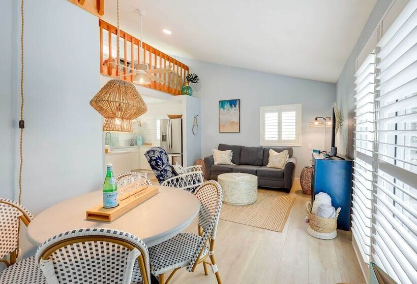 Tropical Cottage < 2 Mi To Hobe Sound Beach!