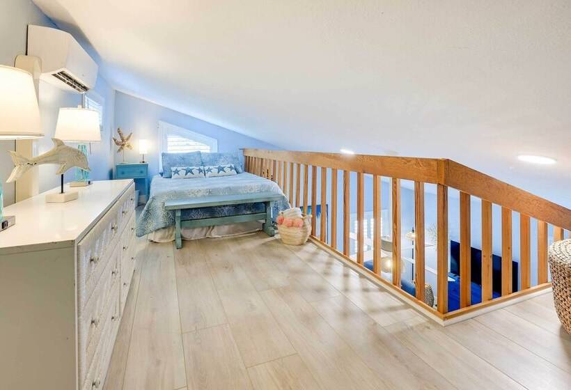 Tropical Cottage < 2 Mi To Hobe Sound Beach!