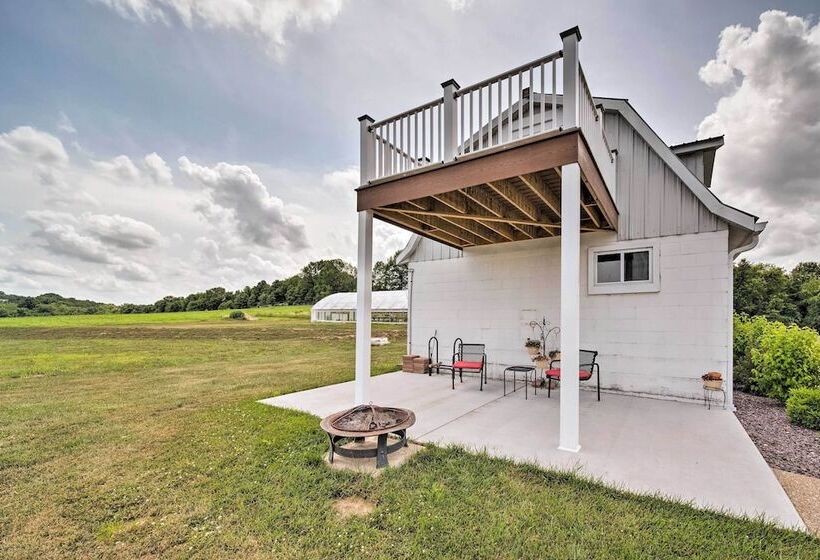 Updated Berger Cottage W/ Pool, On A Private Farm!