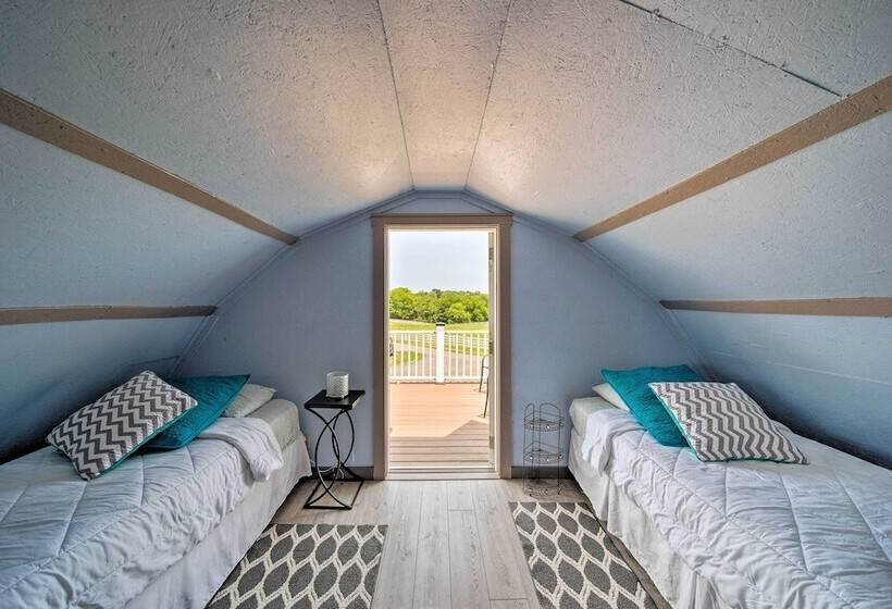 Updated Berger Cottage W/ Pool, On A Private Farm!