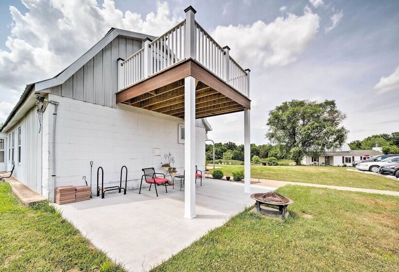 Updated Berger Cottage W/ Pool, On A Private Farm!