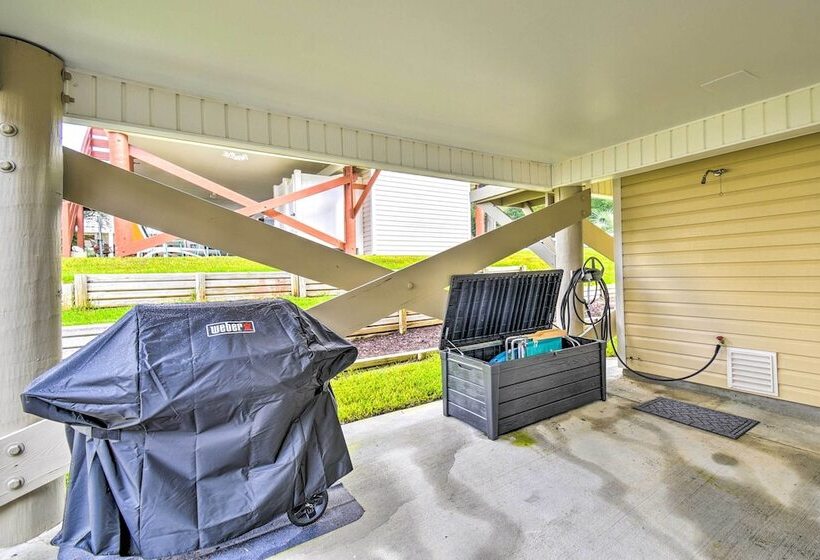 Updated Myrtle Beach Cottage W/ Shared Pool!