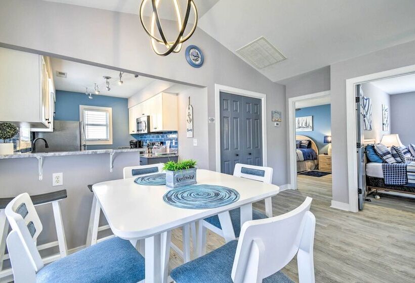 Updated Myrtle Beach Cottage W/ Shared Pool!