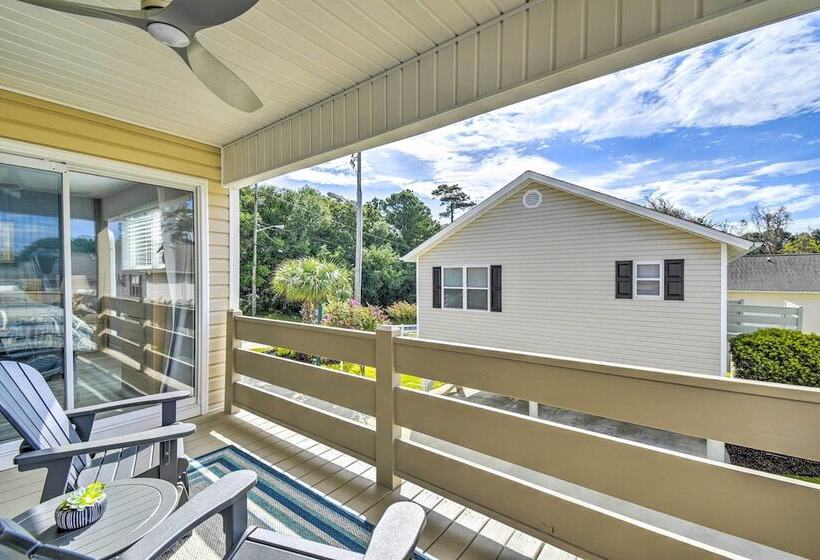Updated Myrtle Beach Cottage W/ Shared Pool!
