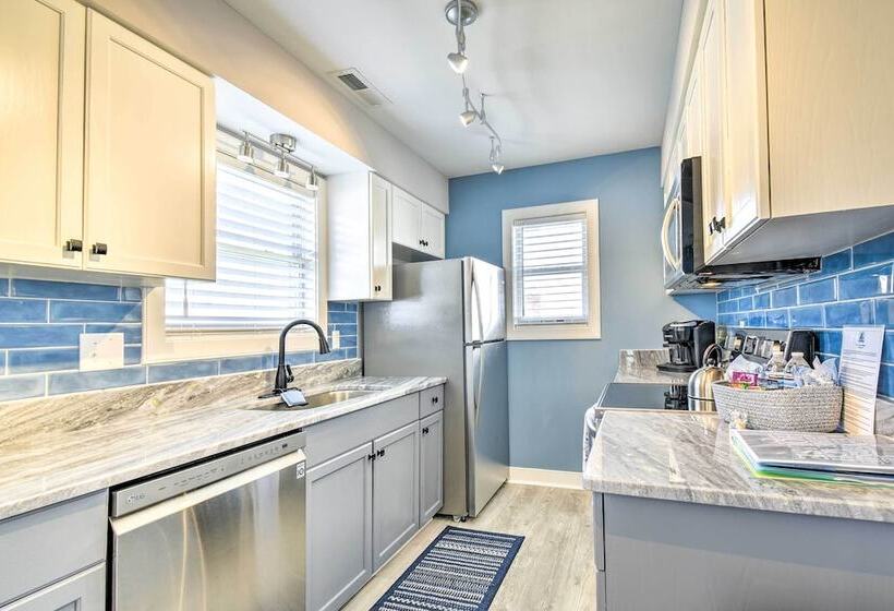 Updated Myrtle Beach Cottage W/ Shared Pool!