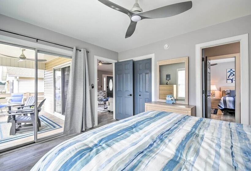 Updated Myrtle Beach Cottage W/ Shared Pool!