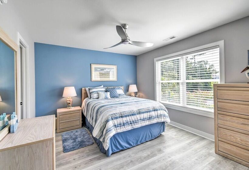 Updated Myrtle Beach Cottage W/ Shared Pool!