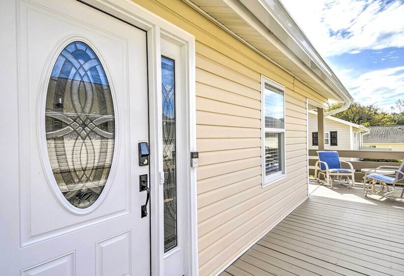 Updated Myrtle Beach Cottage W/ Shared Pool!