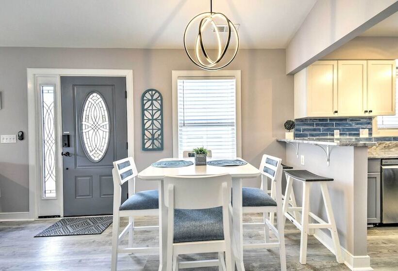 Updated Myrtle Beach Cottage W/ Shared Pool!