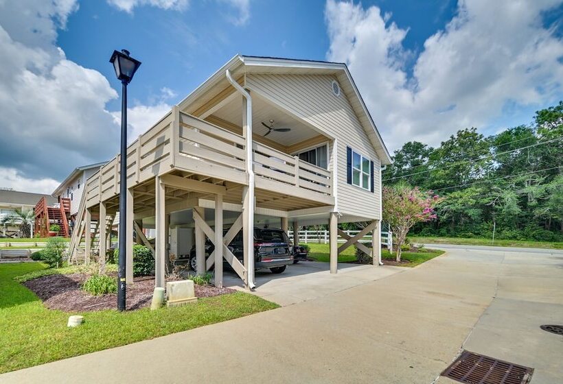 Updated Myrtle Beach Cottage W/ Shared Pool!