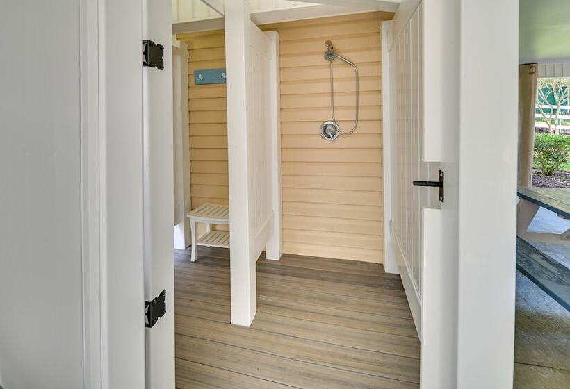 Updated Myrtle Beach Cottage W/ Shared Pool!