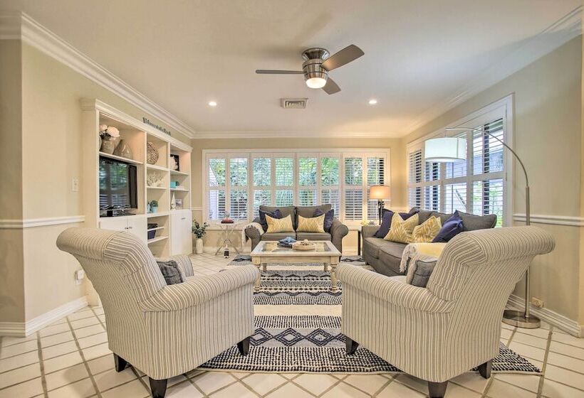 2 Mi To Beach: Updated & Private Oakland Park Gem!