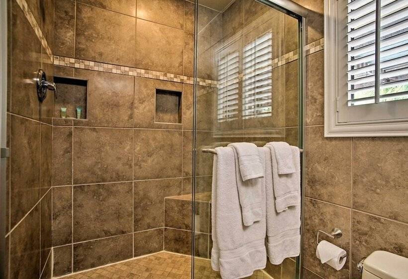 2 Mi To Beach: Updated & Private Oakland Park Gem!