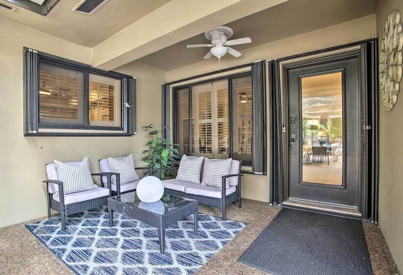 2 Mi To Beach: Updated & Private Oakland Park Gem!