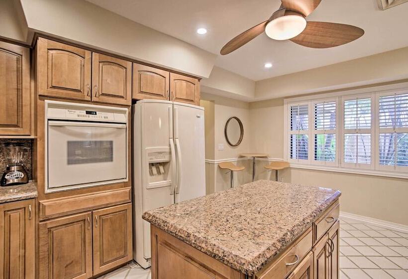 2 Mi To Beach: Updated & Private Oakland Park Gem!