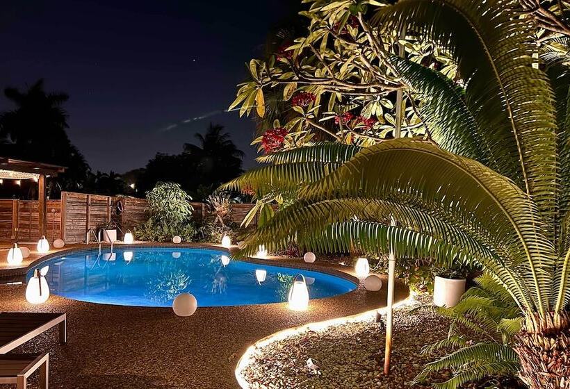 2 Mi To Beach: Updated & Private Oakland Park Gem!