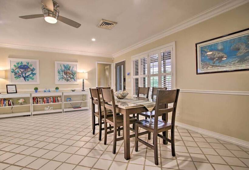 2 Mi To Beach: Updated & Private Oakland Park Gem!