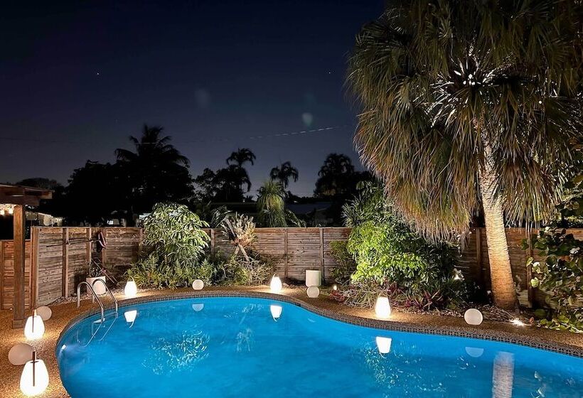 2 Mi To Beach: Updated & Private Oakland Park Gem!