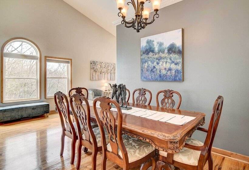 Secluded Branson Escape W/ Pool & Game Room!