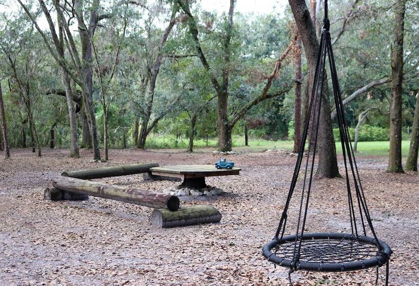 Valrico Retreat W/ Fire Pit ~ 18 Mi To Tampa!