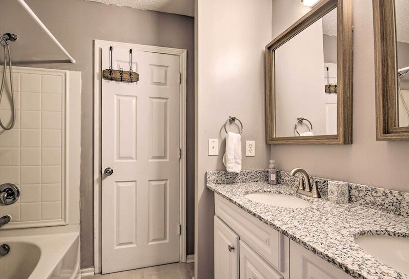 Veteran Owned Family Home Near Fort Jackson!