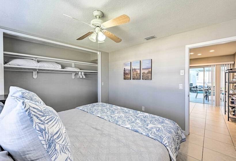 Waterfront Cape Coral Retreat With Boat Access!