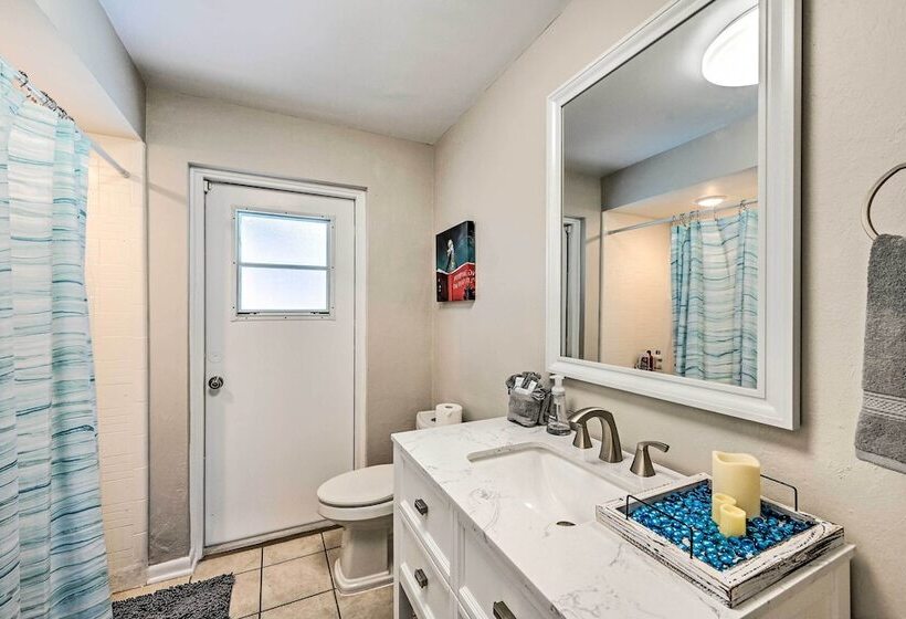 Waterfront Cape Coral Retreat With Boat Access!