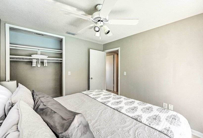 Waterfront Cape Coral Retreat With Boat Access!