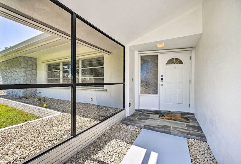 Waterfront Cape Coral Retreat With Boat Access!