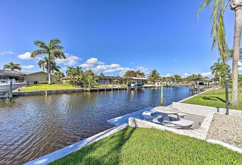 Waterfront Cape Coral Retreat With Boat Access!