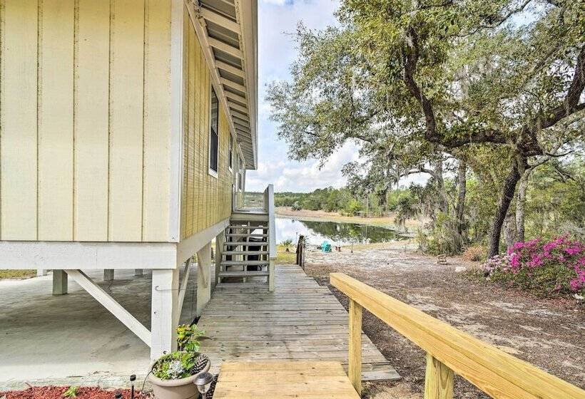 Waterfront Hawthorne Hideaway With Fire Pit!