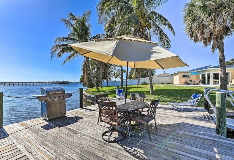Waterfront Palmetto Home W/ Pool, Dock & Kayaks!