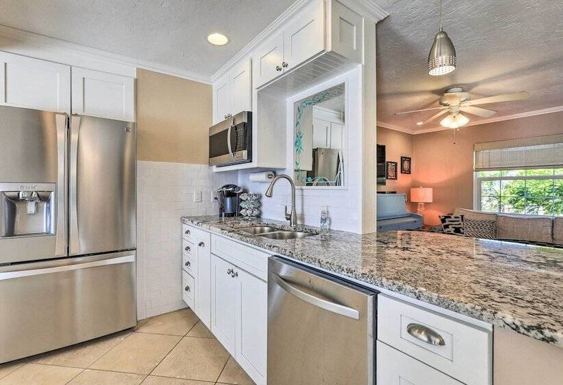 Waterfront Palmetto Home W/ Pool, Dock & Kayaks!