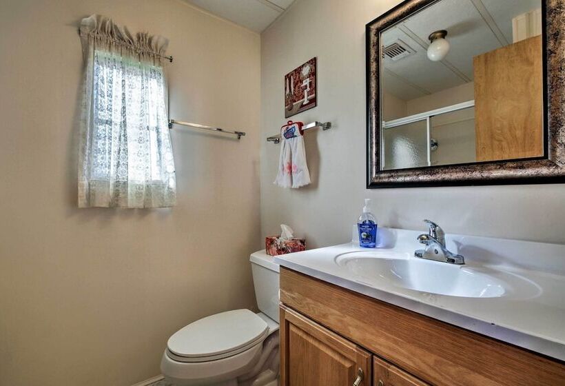 Waterfront Homosassa Home W/ Private Dock & Deck!