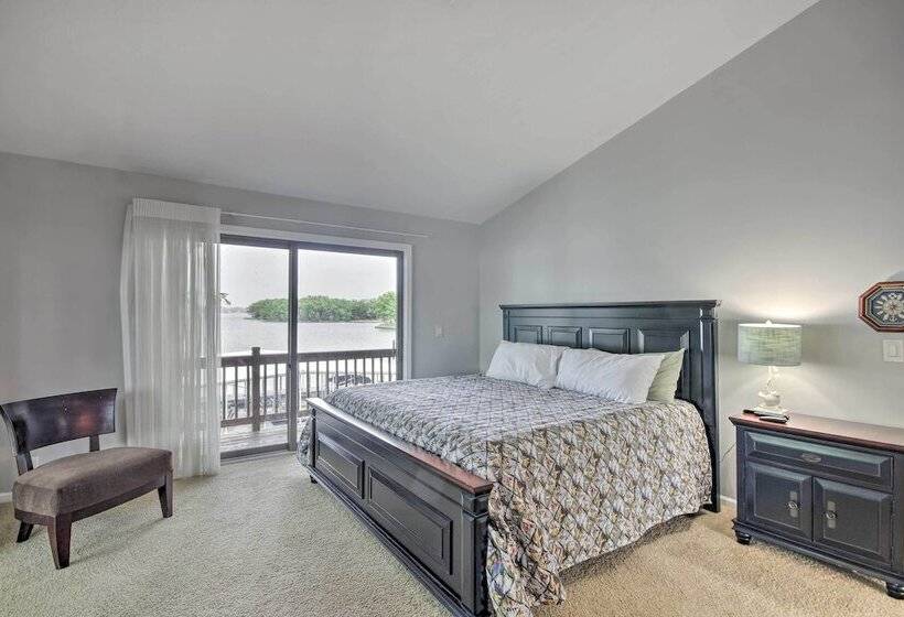 Private Dock: Waterfront Lake Ozark Home!