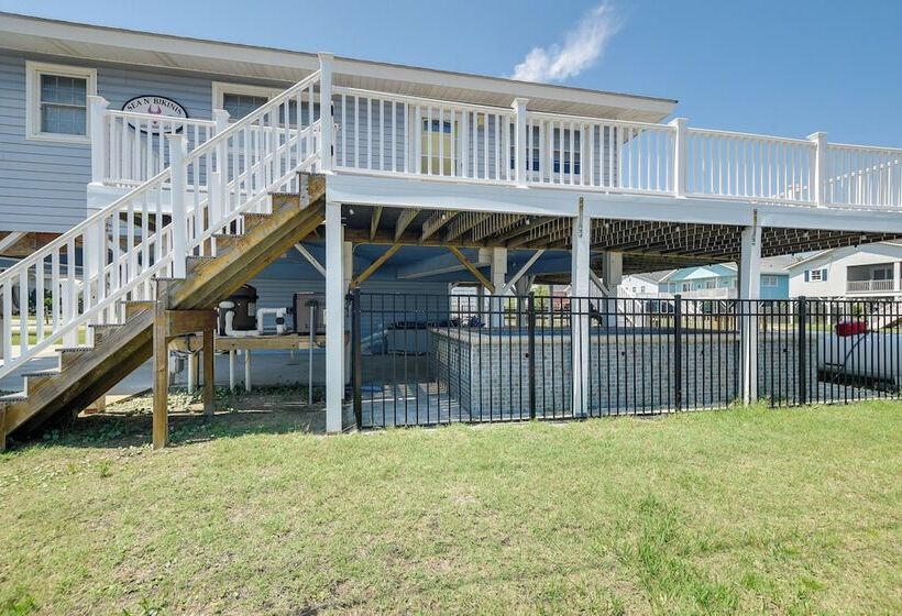 Waterfront Home W/ Deck In North Myrtle Beach!