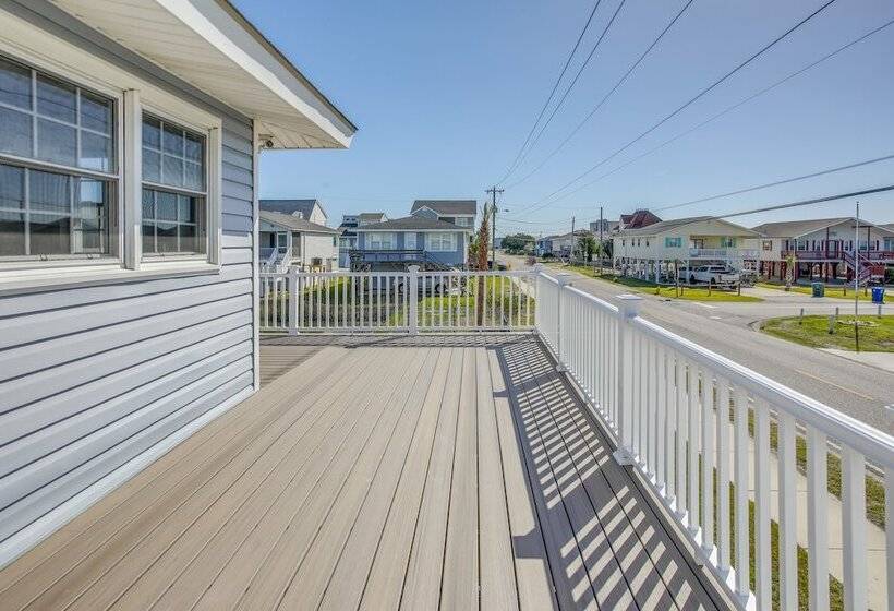 Waterfront Home W/ Deck In North Myrtle Beach!