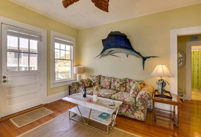 Waterfront Ochlockonee Bay Cottage W/ Views!