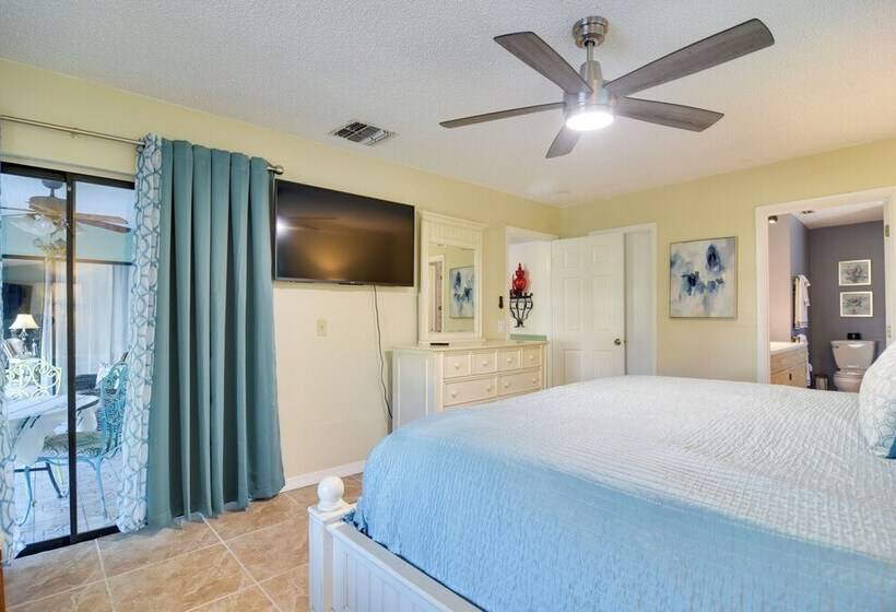 Waterfront Port Richey Home W/ Hot Tub & Dock!