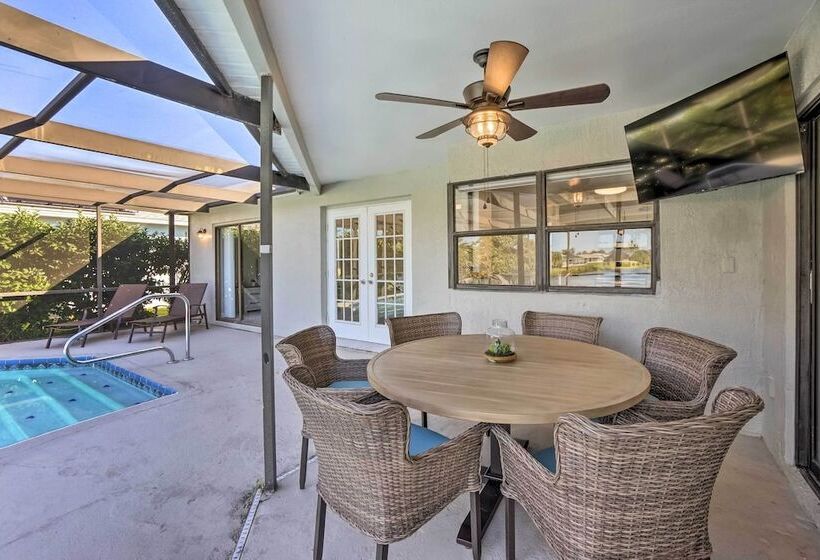 Waterfront Port Richey House W/ Heated Pool!