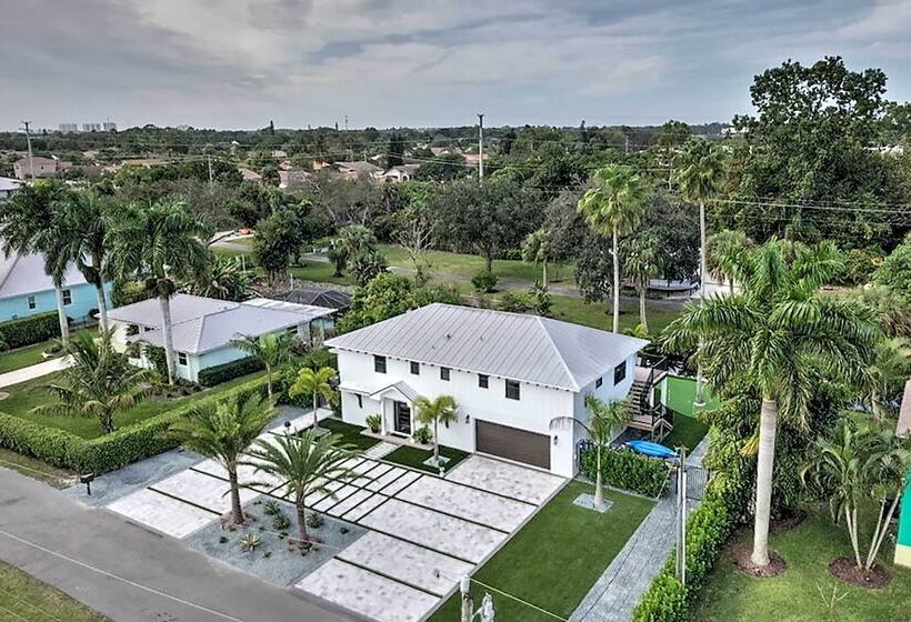 Waterfront Retreat W/ Pool Near Bonita Beach!