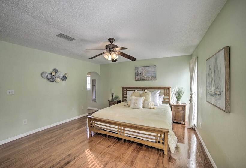 Waterfront Tampa Oasis W/ Outdoor Bar & Grill