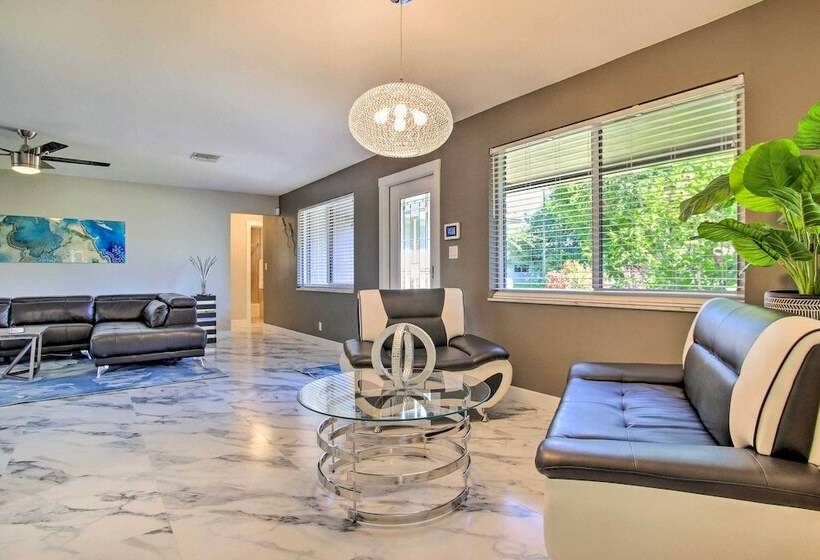 Wilton Manors Home W/ Pool ~ 4 Mi To Beach!